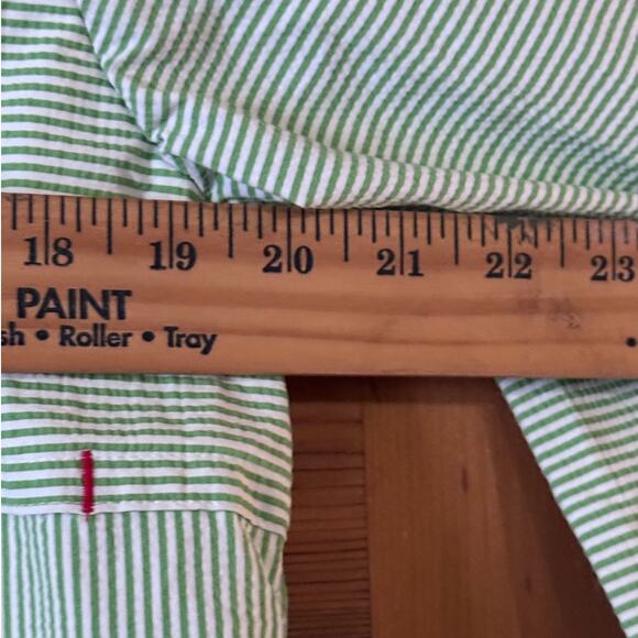 Under Armour Green & White Seersucker Striped Hooded Jacket - MD/M VERY NICE!! - Picture 6 of 8